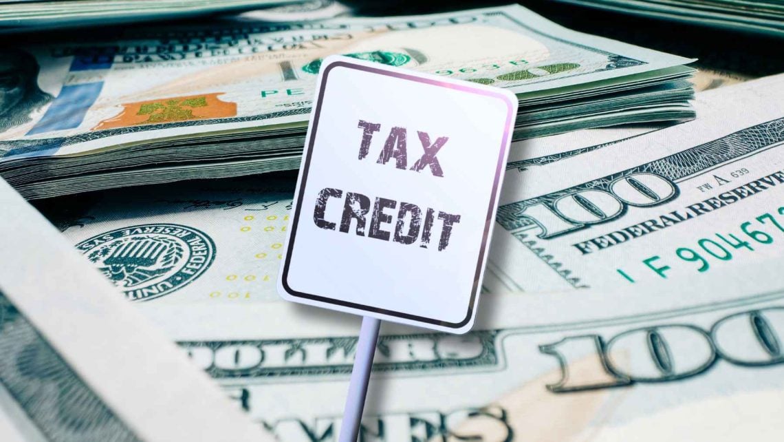 irs tax credit calendar 2024